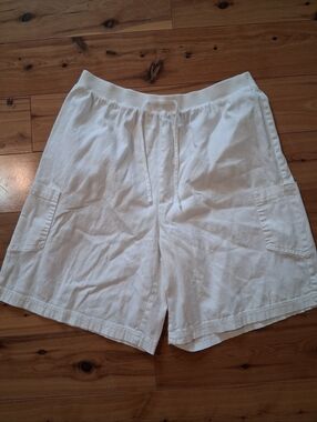 Westbound Women's White Bermuda Shorts Size 12